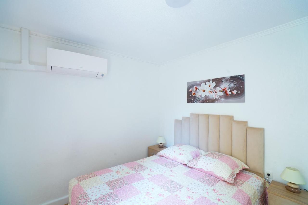 Appartement Du Forum,La Gare, 50 M2 , Climatisation, Garage, Cour Нарбон Екстериор снимка