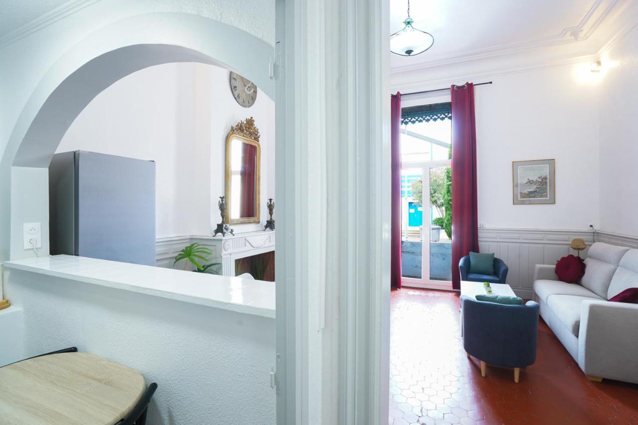 Appartement Du Forum,La Gare, 50 M2 , Climatisation, Garage, Cour Нарбон Екстериор снимка