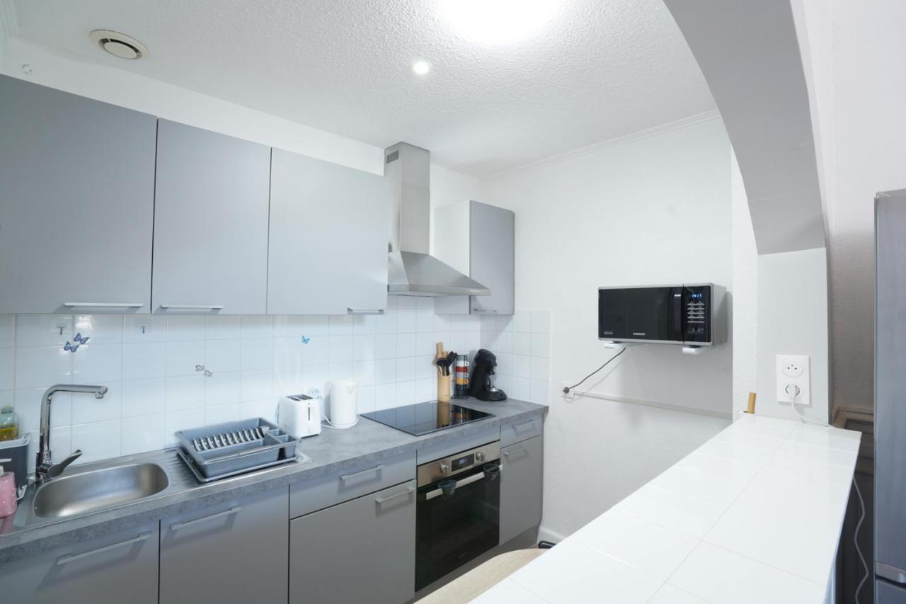 Appartement Du Forum,La Gare, 50 M2 , Climatisation, Garage, Cour Нарбон Екстериор снимка