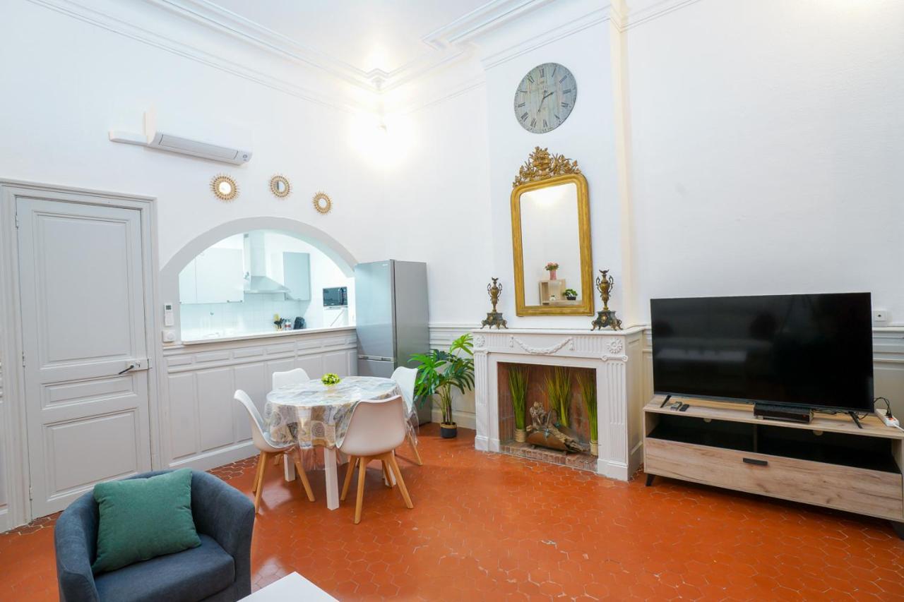 Appartement Du Forum,La Gare, 50 M2 , Climatisation, Garage, Cour Нарбон Екстериор снимка